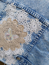 Load image into Gallery viewer, Doyly kids vest