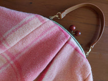 Load image into Gallery viewer, Woolen Blanket Tote Bags